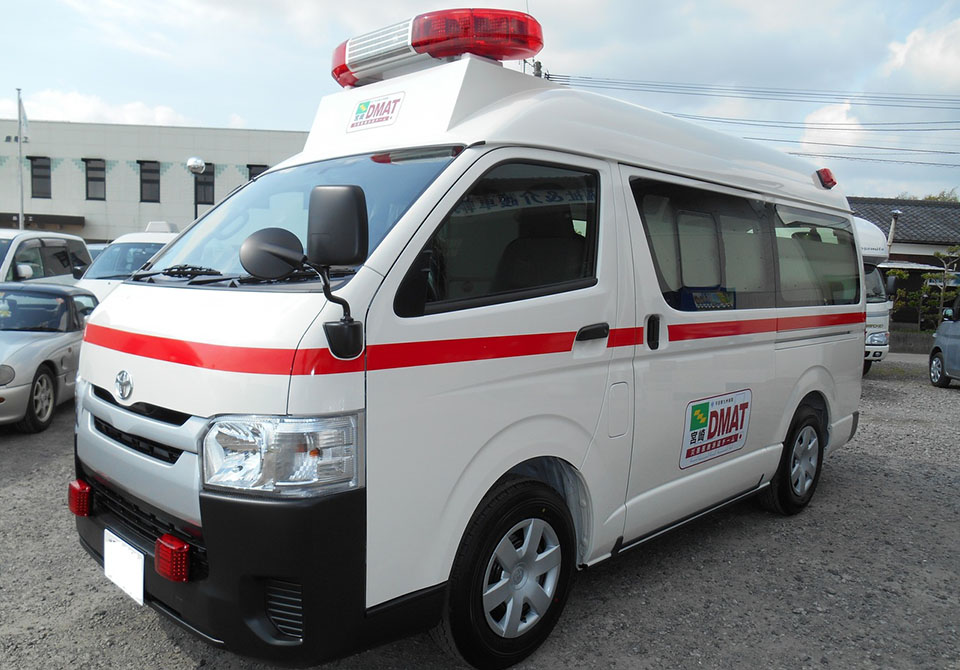 DMAT救急車